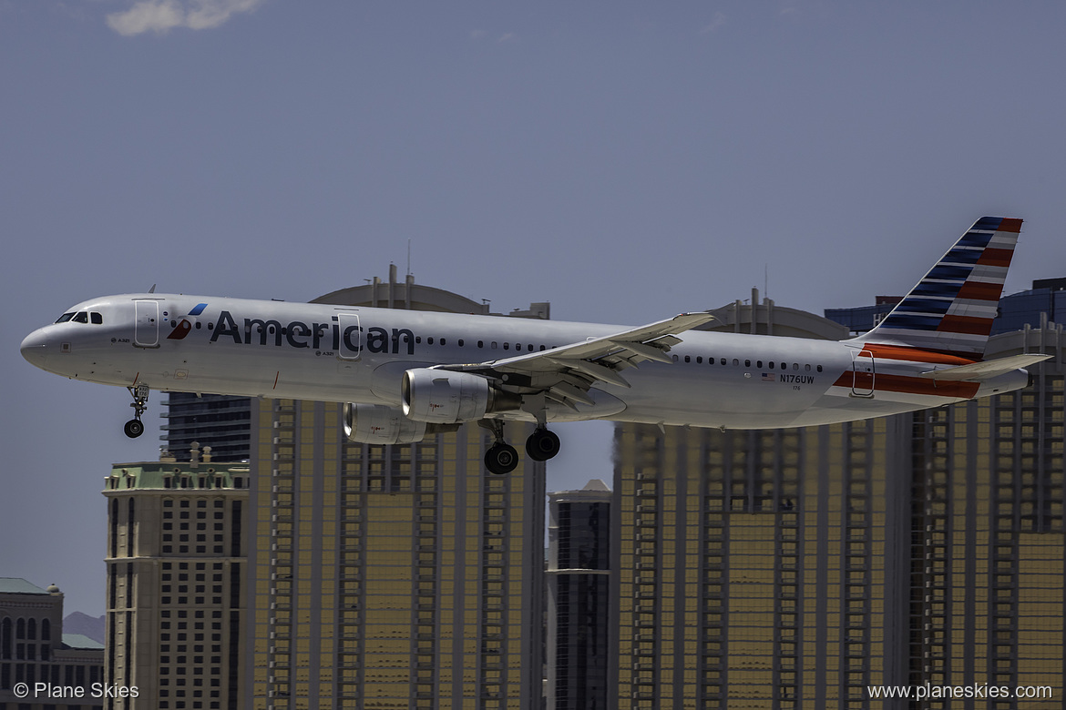 American Airlines Airbus A321-200 N176UW at McCarran International Airport (KLAS/LAS)