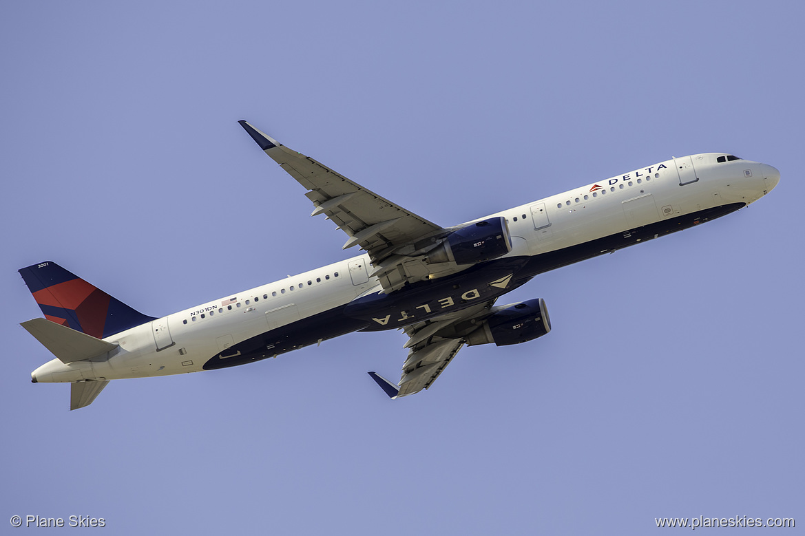 Delta Air Lines Airbus A321-200 N301DN at McCarran International Airport (KLAS/LAS) Delta Air Lines Airbus A321-200 N301DN at McCarran International Airport (KLAS/LAS)