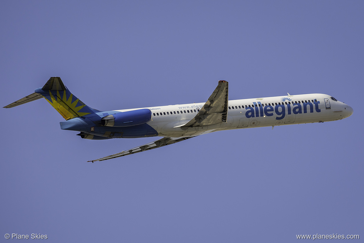 Allegiant Air McDonnell Douglas MD-88 N402NV at McCarran International Airport (KLAS/LAS) Allegiant Air McDonnell Douglas MD-88 N402NV at McCarran International Airport (KLAS/LAS)