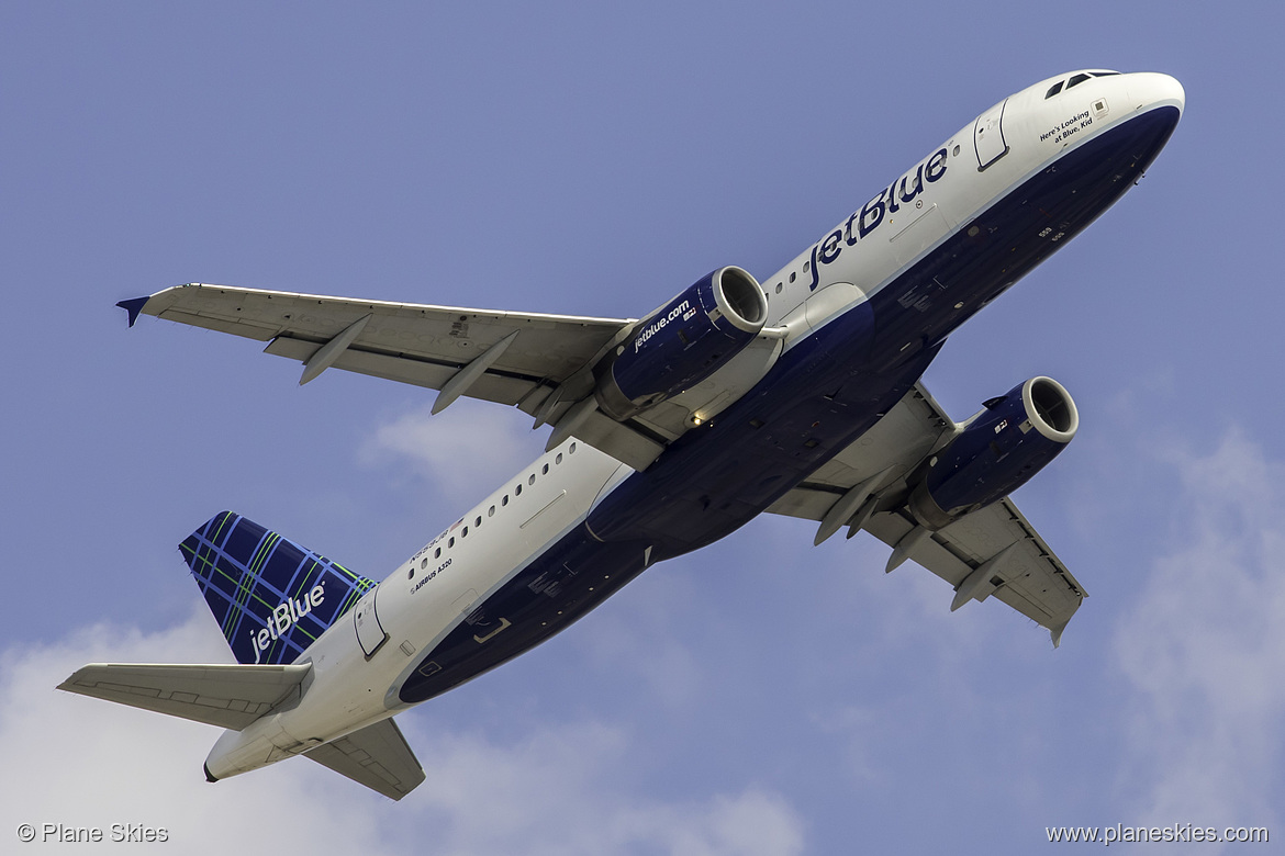 JetBlue Airways Airbus A320-200 N559JB at McCarran International Airport (KLAS/LAS) JetBlue Airways Airbus A320-200 N559JB at McCarran International Airport (KLAS/LAS)