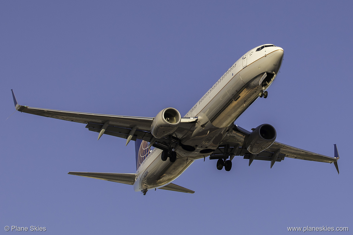 United Airlines Boeing 737-900ER N62894 at McCarran International Airport (KLAS/LAS)