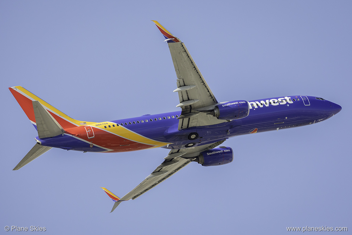 Southwest Airlines Boeing 737-800 N8670A at McCarran International Airport (KLAS/LAS)