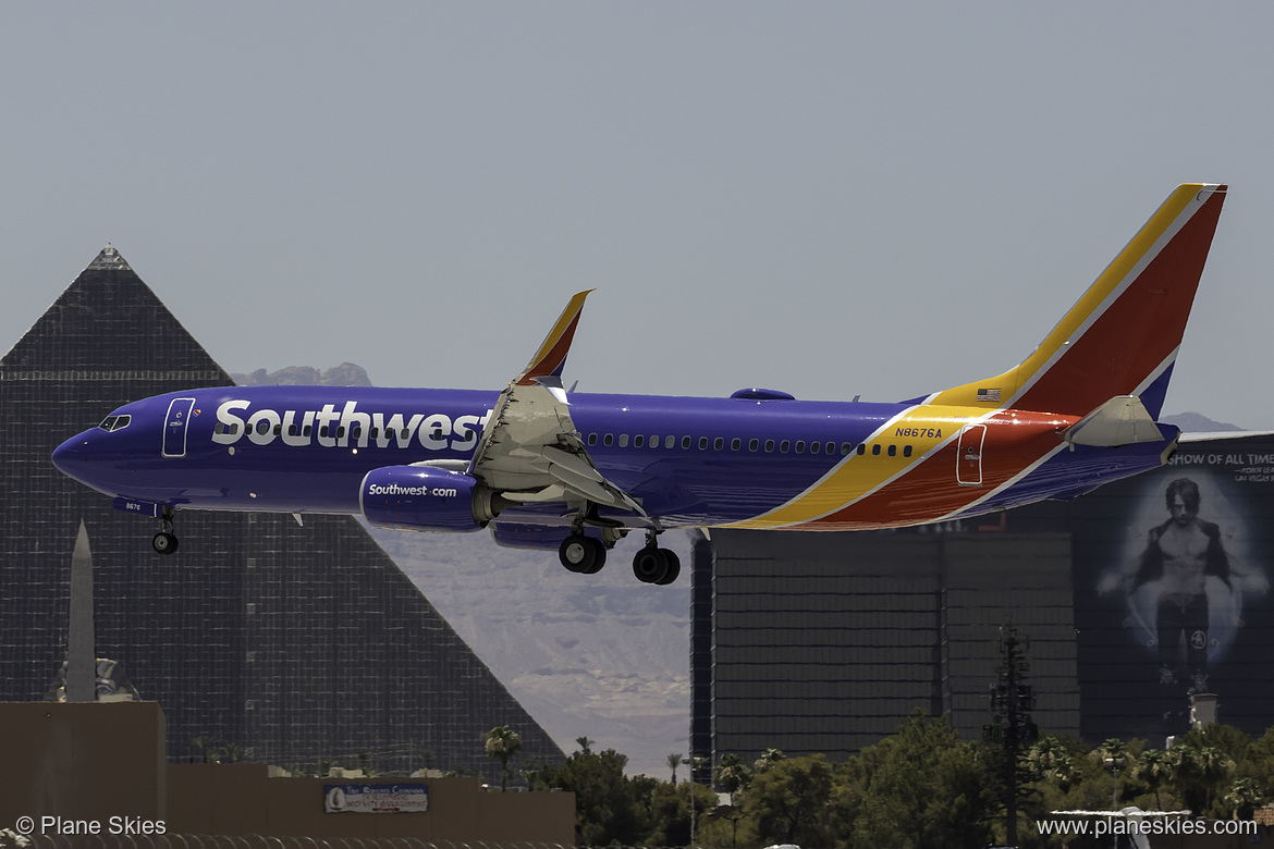 Southwest Airlines Boeing 737-800 N8679A at McCarran International Airport (KLAS/LAS) Southwest Airlines Boeing 737-800 N8679A at McCarran International Airport (KLAS/LAS)
