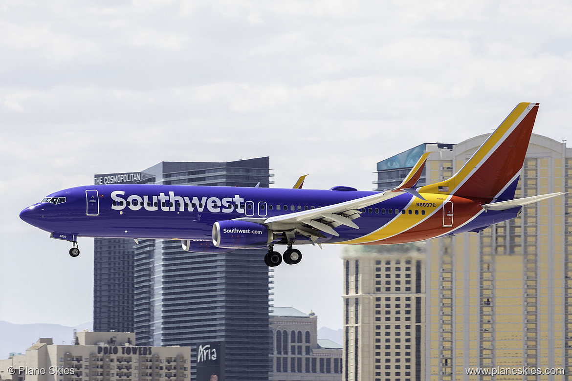 Southwest Airlines Boeing 737-800 N8697C at McCarran International Airport (KLAS/LAS) Southwest Airlines Boeing 737-800 N8697C at McCarran International Airport (KLAS/LAS)