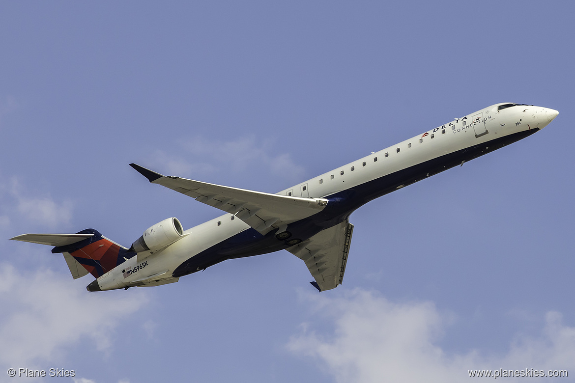 SkyWest Airlines Canadair CRJ-900 N896SK at McCarran International Airport (KLAS/LAS)