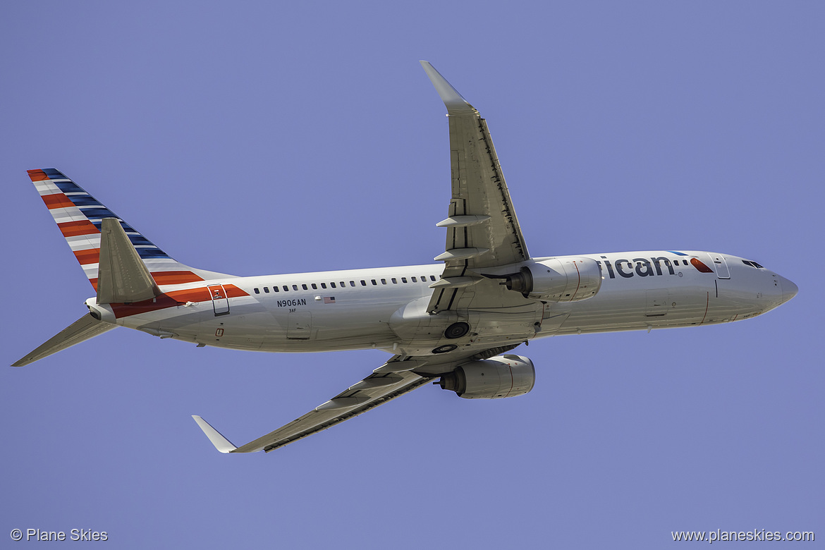 American Airlines Boeing 737-800 N906AN at McCarran International Airport (KLAS/LAS)