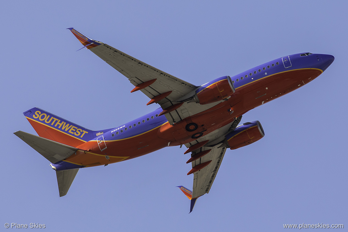 Southwest Airlines Boeing 737-700 N968WN at McCarran International Airport (KLAS/LAS) Southwest Airlines Boeing 737-700 N968WN at McCarran International Airport (KLAS/LAS)