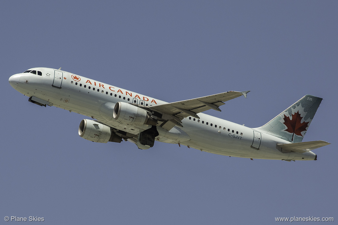 Air Canada Airbus A320-200 C-GJVT at Los Angeles International Airport (KLAX/LAX)