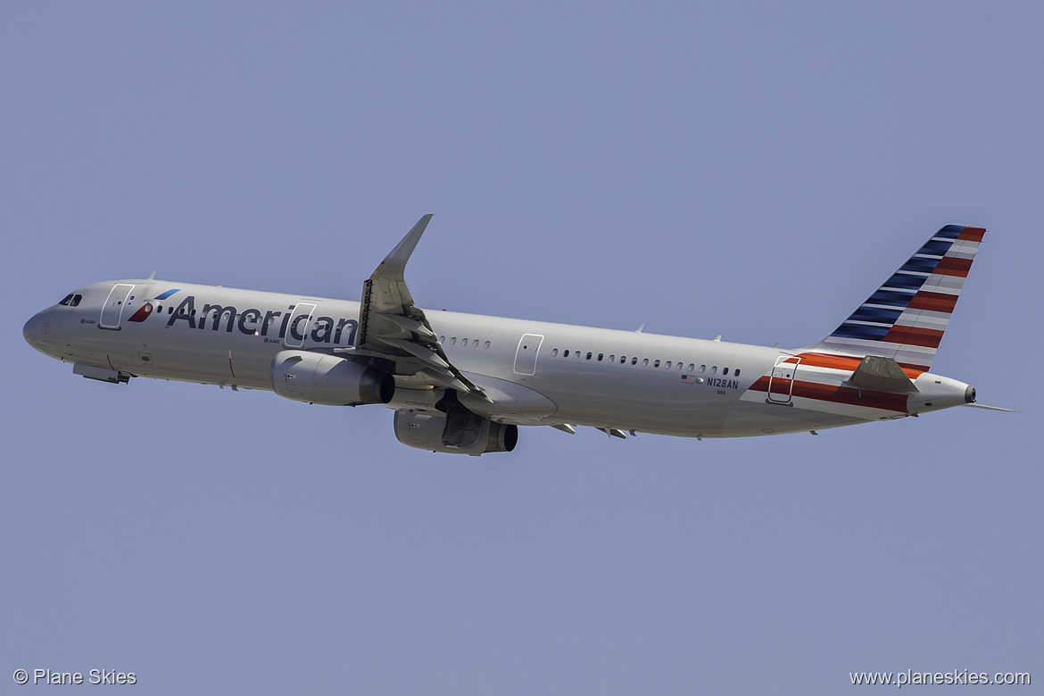 American Airlines Airbus A321-200 N128AN at Los Angeles International Airport (KLAX/LAX)