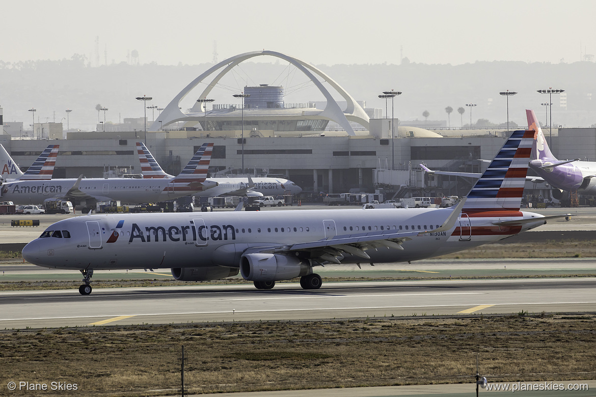 American Airlines Airbus A321-200 N130AN at Los Angeles International Airport (KLAX/LAX)