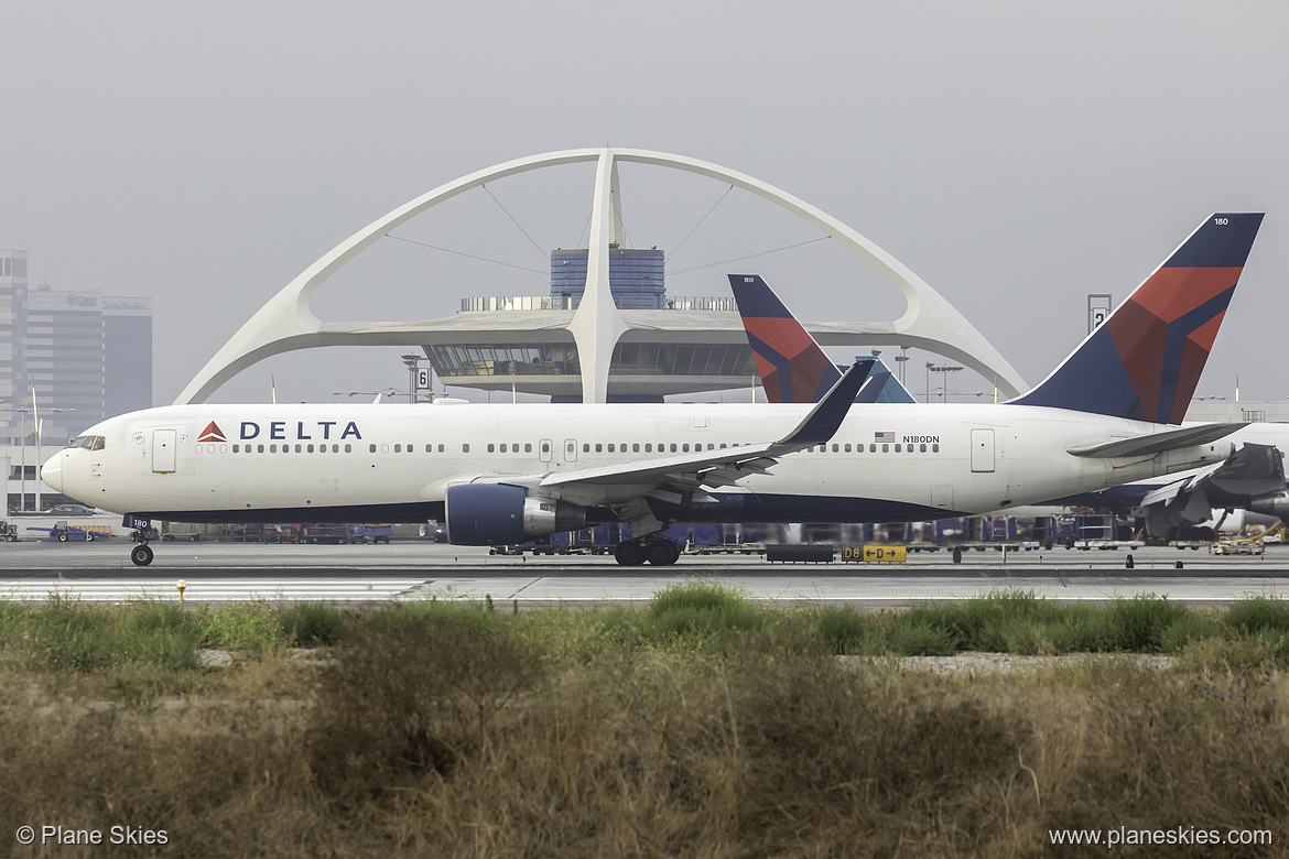 Delta Air Lines Boeing 767-300ER N180DN at Los Angeles International Airport (KLAX/LAX) Delta Air Lines Boeing 767-300ER N180DN at Los Angeles International Airport (KLAX/LAX)