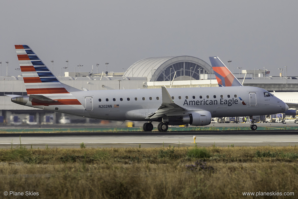 Compass Airlines Embraer ERJ-175 N202NN at Los Angeles International Airport (KLAX/LAX) Compass Airlines Embraer ERJ-175 N202NN at Los Angeles International Airport (KLAX/LAX)