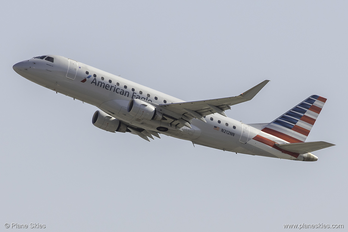 Compass Airlines Embraer ERJ-175 N212NN at Los Angeles International Airport (KLAX/LAX)