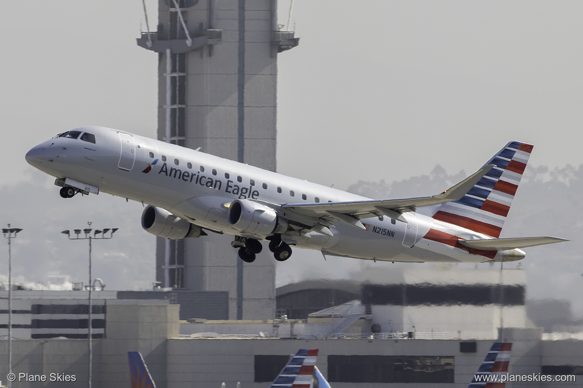 Compass Airlines Embraer ERJ-175 N215NN at Los Angeles International Airport (KLAX/LAX)