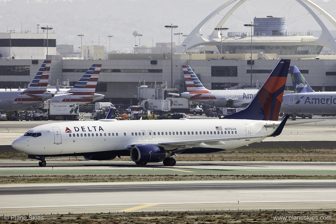 Delta Air Lines Boeing 737-800 N3754A at Los Angeles International Airport (KLAX/LAX) Delta Air Lines Boeing 737-800 N3754A at Los Angeles International Airport (KLAX/LAX)