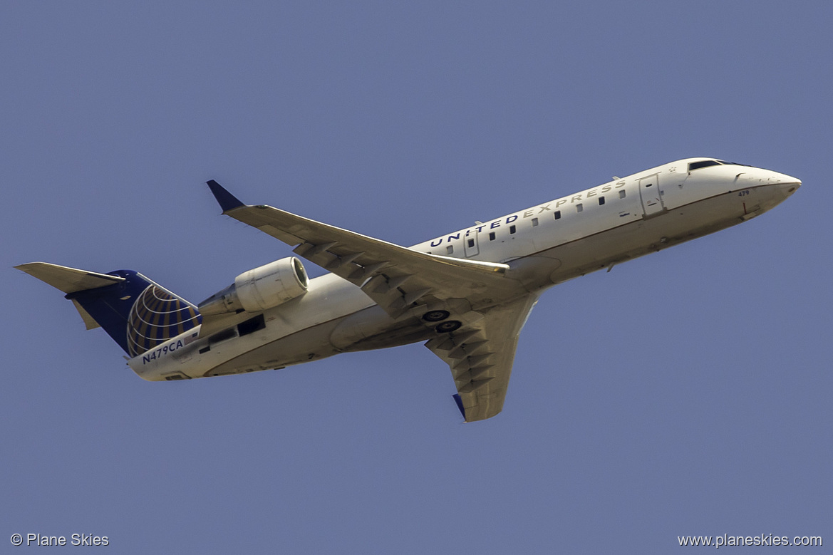 SkyWest Airlines Canadair CRJ-200 N479CA at Los Angeles International Airport (KLAX/LAX)