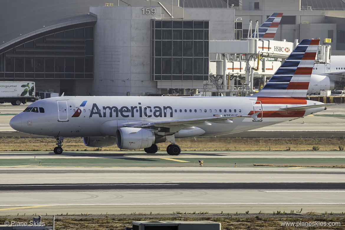 American Airlines Airbus A319-100 N758US at Los Angeles International Airport (KLAX/LAX)