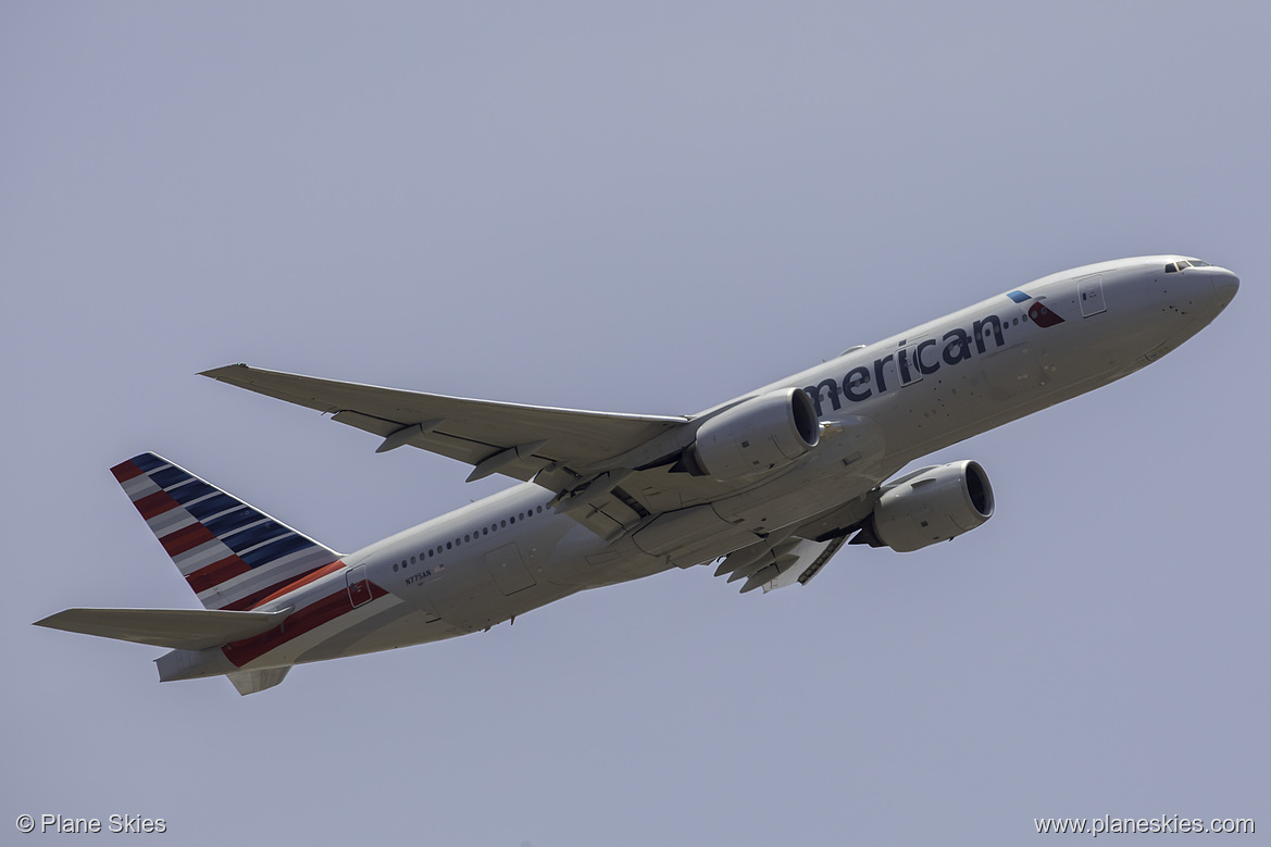 American Airlines Boeing 777-200ER N775AN at Los Angeles International Airport (KLAX/LAX)