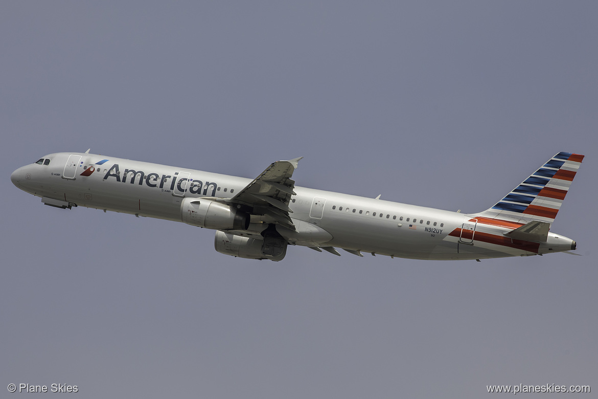 American Airlines Airbus A321-200 N912UY at Los Angeles International Airport (KLAX/LAX) American Airlines Airbus A321-200 N912UY at Los Angeles International Airport (KLAX/LAX)