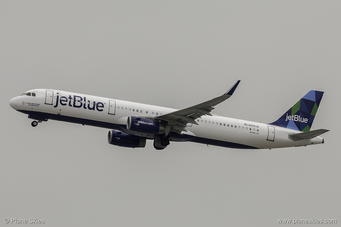 JetBlue Airways Airbus A321-200 N929JB at Los Angeles International Airport (KLAX/LAX) JetBlue Airways Airbus A321-200 N929JB at Los Angeles International Airport (KLAX/LAX)