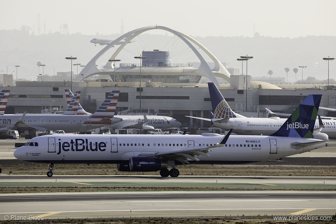 JetBlue Airways Airbus A321-200 N962JT at Los Angeles International Airport (KLAX/LAX) JetBlue Airways Airbus A321-200 N962JT at Los Angeles International Airport (KLAX/LAX)