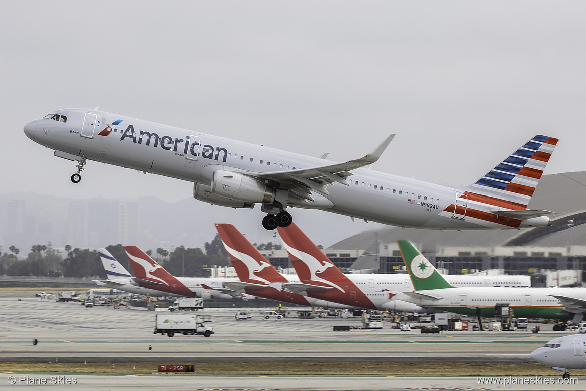 American Airlines Airbus A321-200 N992AU at Los Angeles International Airport (KLAX/LAX) American Airlines Airbus A321-200 N992AU at Los Angeles International Airport (KLAX/LAX)