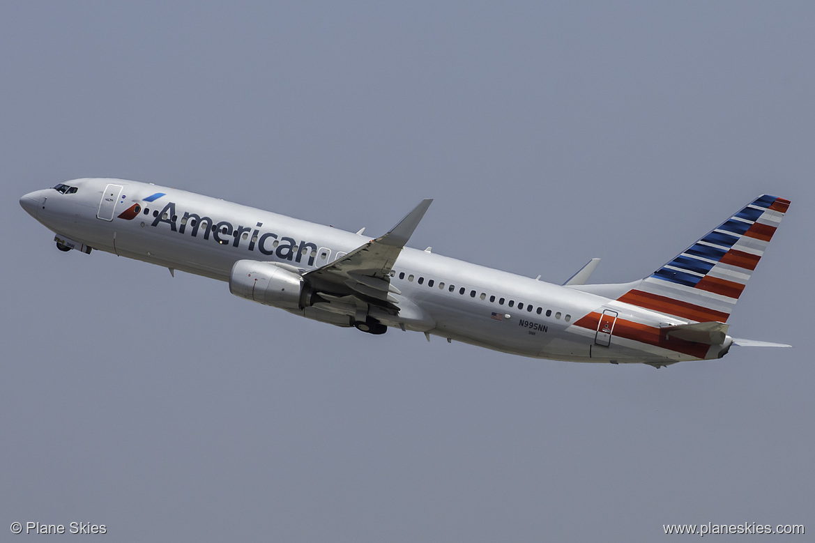 American Airlines Boeing 737-800 N995NN at Los Angeles International Airport (KLAX/LAX) American Airlines Boeing 737-800 N995NN at Los Angeles International Airport (KLAX/LAX)