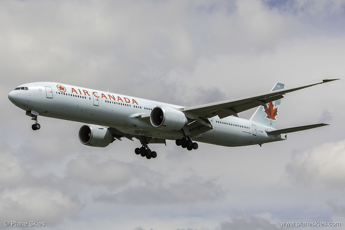 Air Canada Boeing 777-300ER C-FNNU at London Heathrow Airport (EGLL/LHR) Air Canada Boeing 777-300ER C-FNNU at London Heathrow Airport (EGLL/LHR)