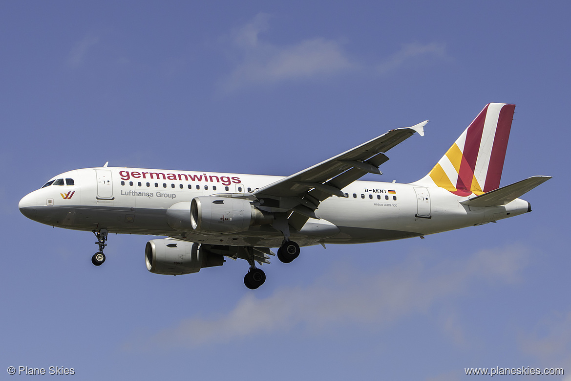 Germanwings Airbus A319-100 D-AKNT at London Heathrow Airport (EGLL/LHR) Germanwings Airbus A319-100 D-AKNT at London Heathrow Airport (EGLL/LHR)