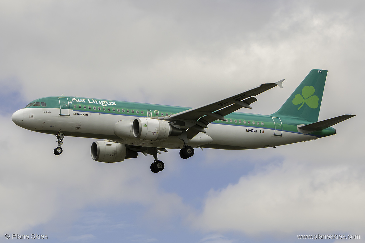 Aer Lingus Airbus A320-200 EI-DVK at London Heathrow Airport (EGLL/LHR) Aer Lingus Airbus A320-200 EI-DVK at London Heathrow Airport (EGLL/LHR)