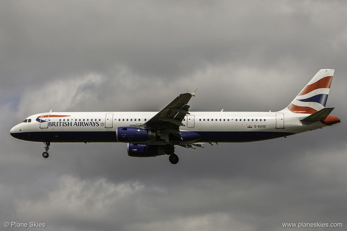 British Airways Airbus A321-200 G-EUXD at London Heathrow Airport (EGLL/LHR) British Airways Airbus A321-200 G-EUXD at London Heathrow Airport (EGLL/LHR)