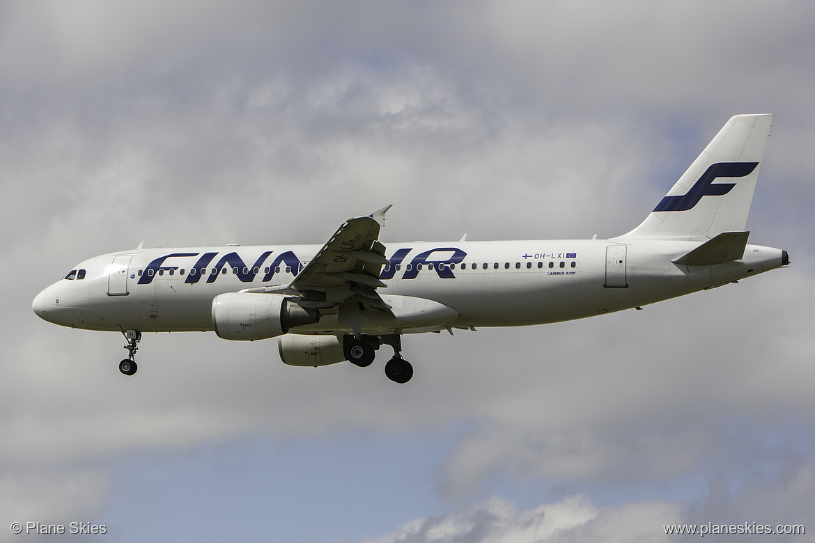 Finnair Airbus A320-200 OH-LXI at London Heathrow Airport (EGLL/LHR) Finnair Airbus A320-200 OH-LXI at London Heathrow Airport (EGLL/LHR)
