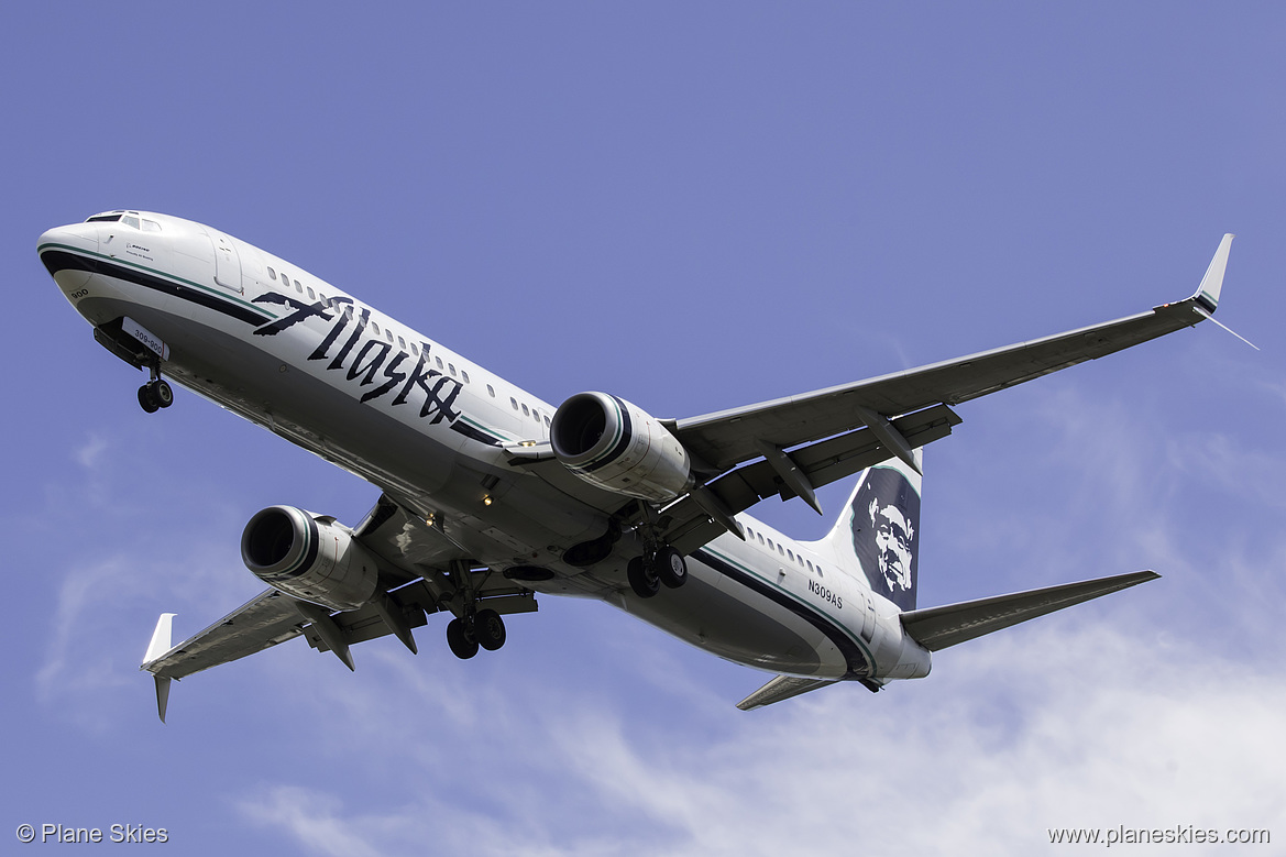 Alaska Airlines Boeing 737-900 N309AS at Seattle Tacoma International Airport (KSEA/SEA)