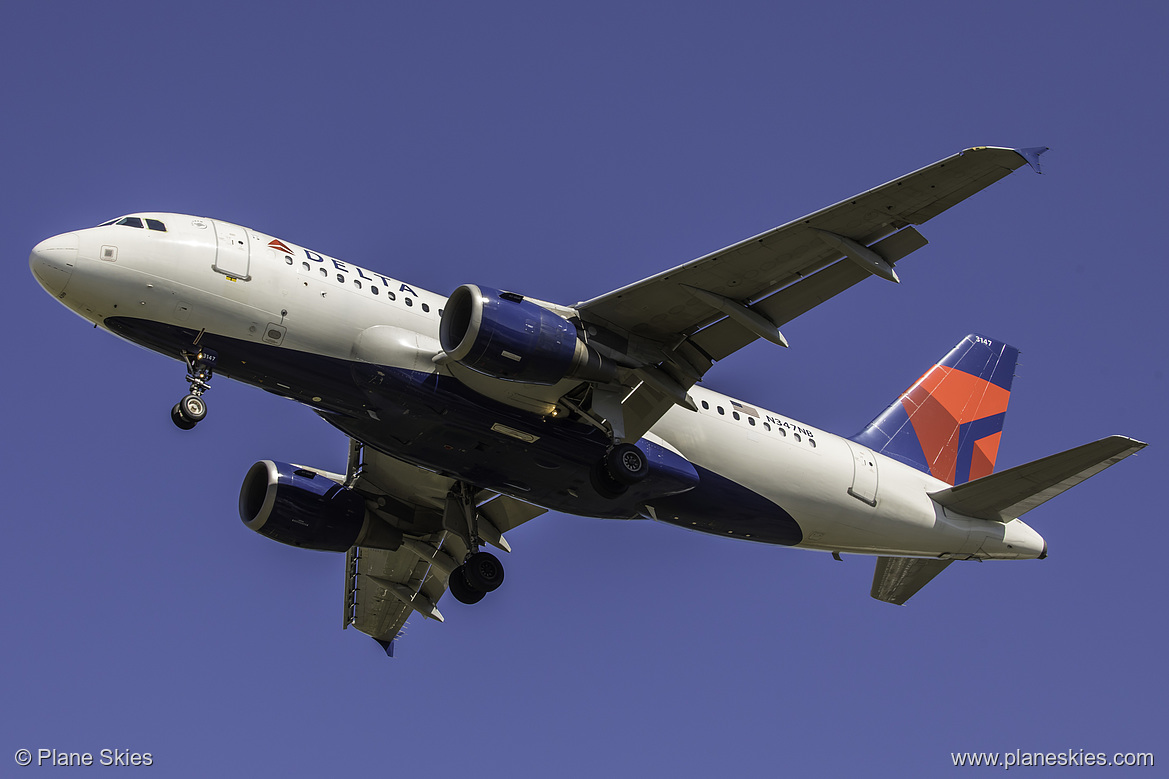 Delta Air Lines Airbus A319-100 N347NB at Seattle Tacoma International Airport (KSEA/SEA) Delta Air Lines Airbus A319-100 N347NB at Seattle Tacoma International Airport (KSEA/SEA)