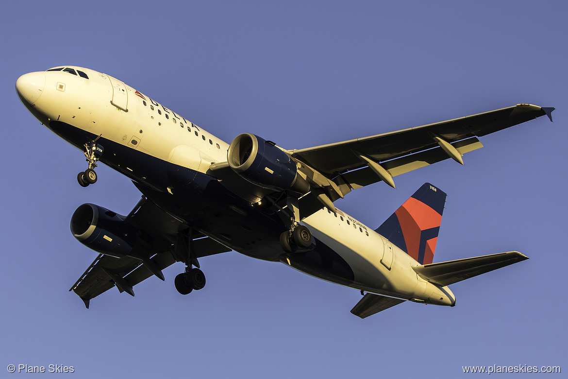 Delta Air Lines Airbus A319-100 N358NB at Seattle Tacoma International Airport (KSEA/SEA)