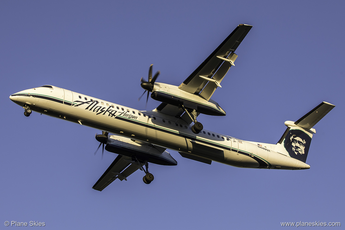 Horizon Air DHC Dash-8-400 N448QX at Seattle Tacoma International Airport (KSEA/SEA)