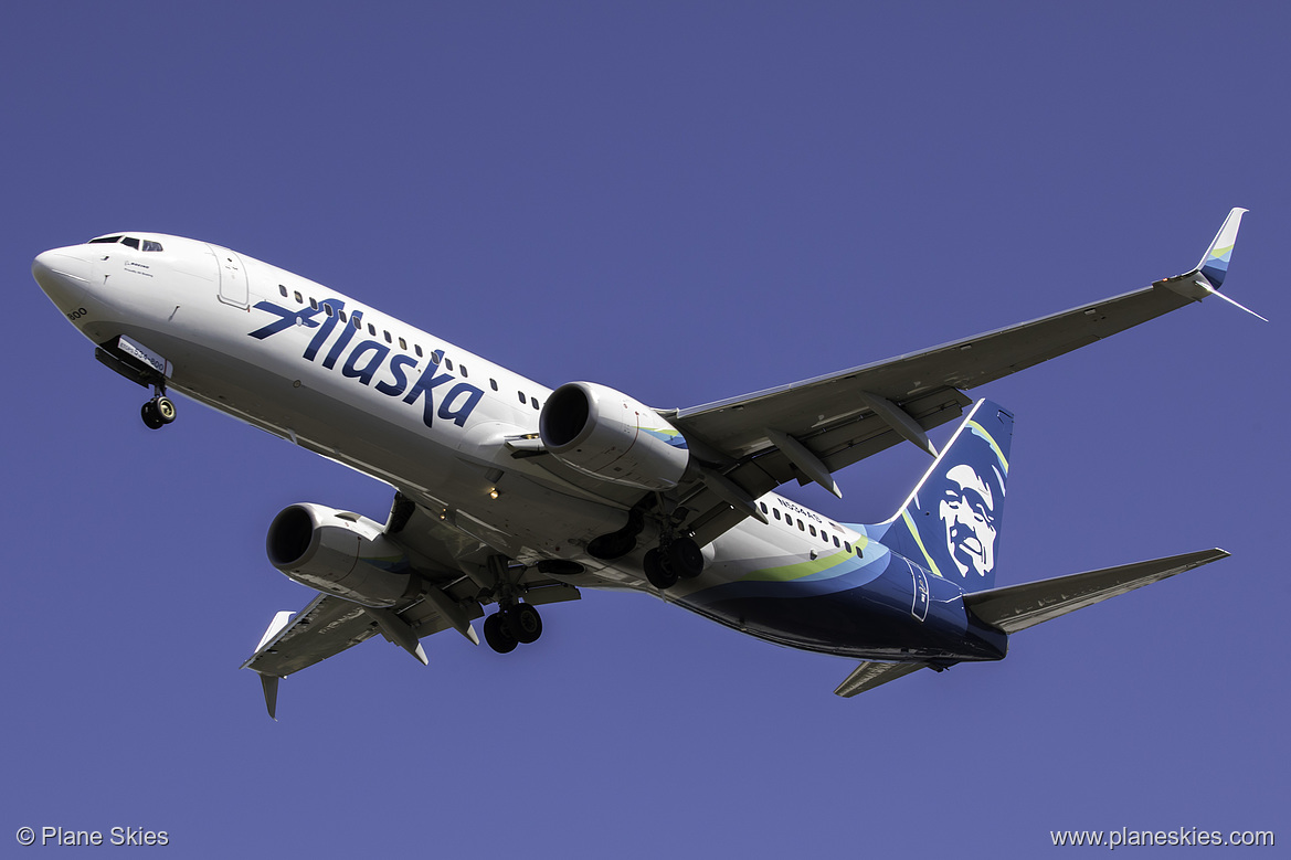 Alaska Airlines Boeing 737-800 N534AS at Seattle Tacoma International Airport (KSEA/SEA) Alaska Airlines Boeing 737-800 N534AS at Seattle Tacoma International Airport (KSEA/SEA)