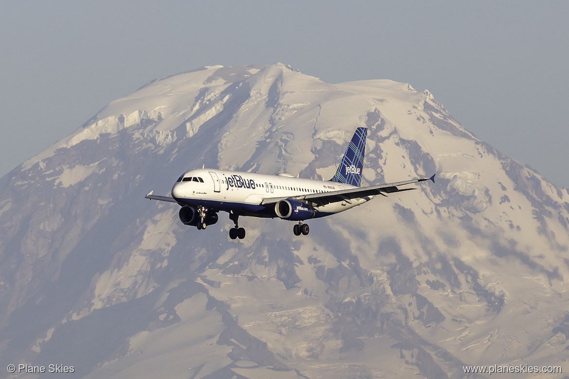 JetBlue Airways Airbus A320-200 N561JB at Seattle Tacoma International Airport (KSEA/SEA)