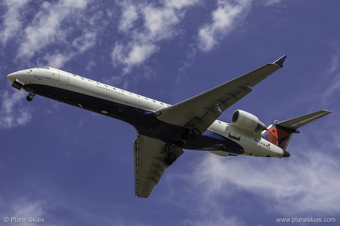 SkyWest Airlines Canadair CRJ-700 N604SK at Seattle Tacoma International Airport (KSEA/SEA)