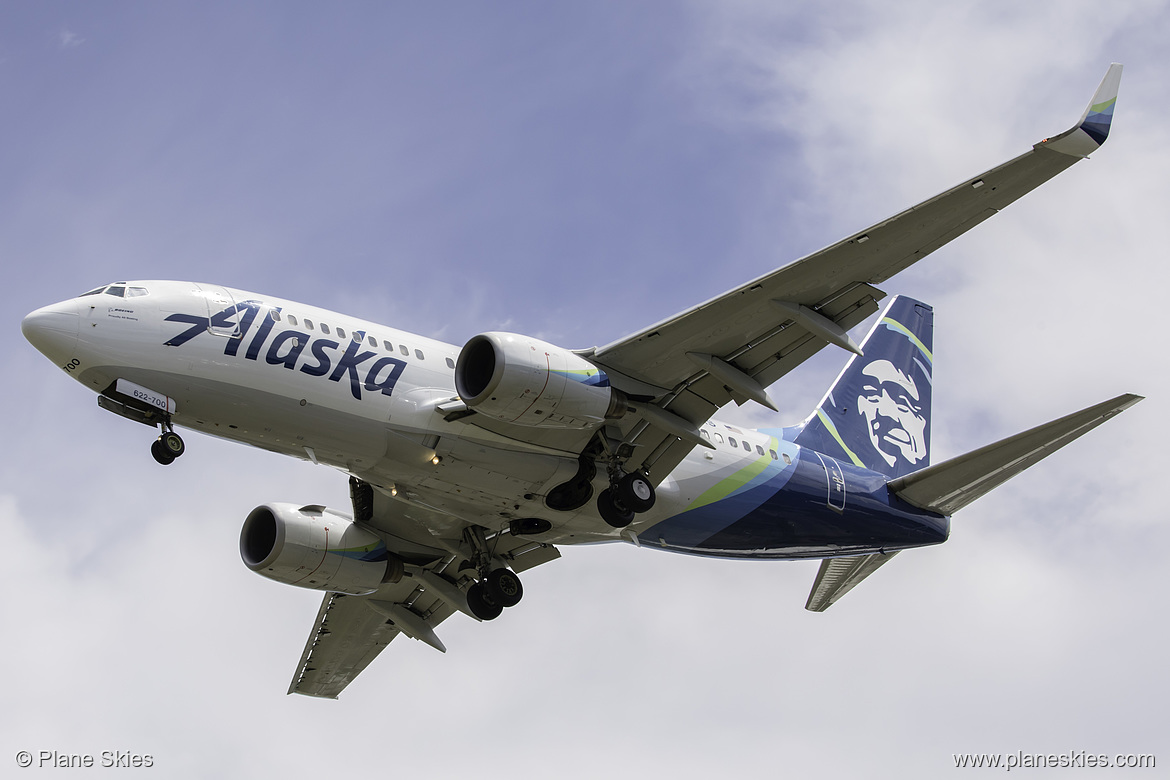 Alaska Airlines Boeing 737-700 N622AS at Seattle Tacoma International Airport (KSEA/SEA)