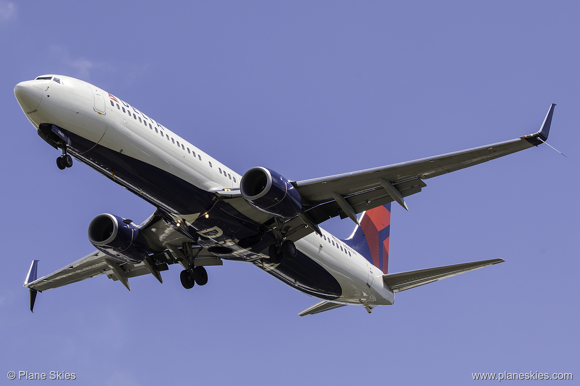 Delta Air Lines Boeing 737-900ER N841DN at Seattle Tacoma International Airport (KSEA/SEA) Delta Air Lines Boeing 737-900ER N841DN at Seattle Tacoma International Airport (KSEA/SEA)