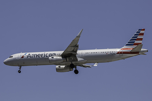 American Airlines Airbus A321-200 N167AN at McCarran International Airport (KLAS/LAS)