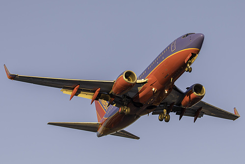 Southwest Airlines Boeing 737-700 N299WN at McCarran International Airport (KLAS/LAS)