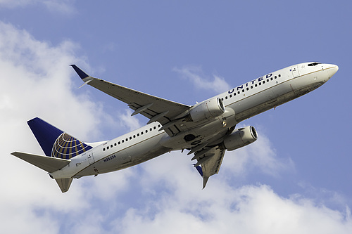 United Airlines Boeing 737-800 N35236 at McCarran International Airport (KLAS/LAS)