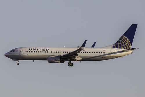 United Airlines Boeing 737-800 N37281 at McCarran International Airport (KLAS/LAS)