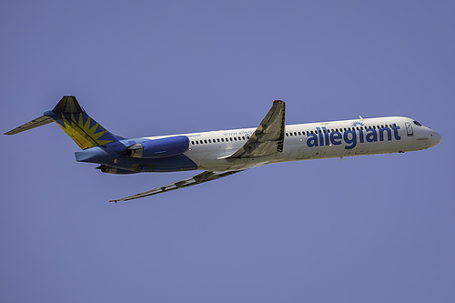 Allegiant Air McDonnell Douglas MD-88 N402NV at McCarran International Airport (KLAS/LAS) Allegiant Air McDonnell Douglas MD-88 N402NV at McCarran International Airport (KLAS/LAS)