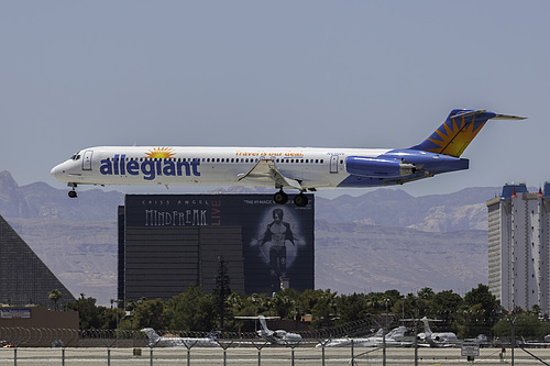 Allegiant Air McDonnell Douglas MD-83 N416NV at McCarran International Airport (KLAS/LAS) Allegiant Air McDonnell Douglas MD-83 N416NV at McCarran International Airport (KLAS/LAS)