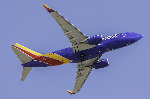 Southwest Airlines Boeing 737-700 N429WN at McCarran International Airport (KLAS/LAS)