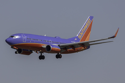 Southwest Airlines Boeing 737-700 N444WN at McCarran International Airport (KLAS/LAS) Southwest Airlines Boeing 737-700 N444WN at McCarran International Airport (KLAS/LAS)