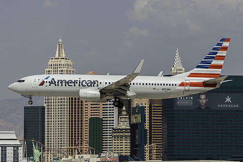 American Airlines Boeing 737-800 N854NN at McCarran International Airport (KLAS/LAS)